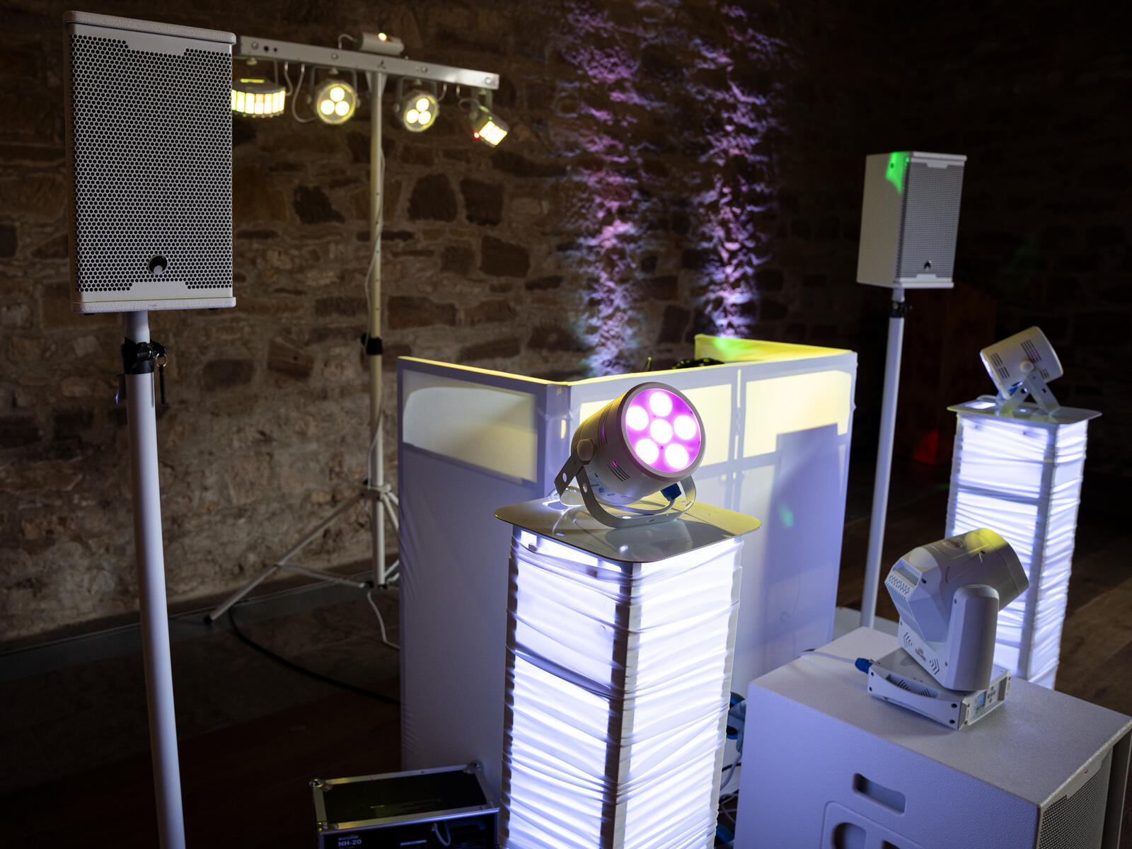 eurolite LED Silent Par 6 QCL Floor weiß eurolite LED Silent Par 6 QCL Floor weiß