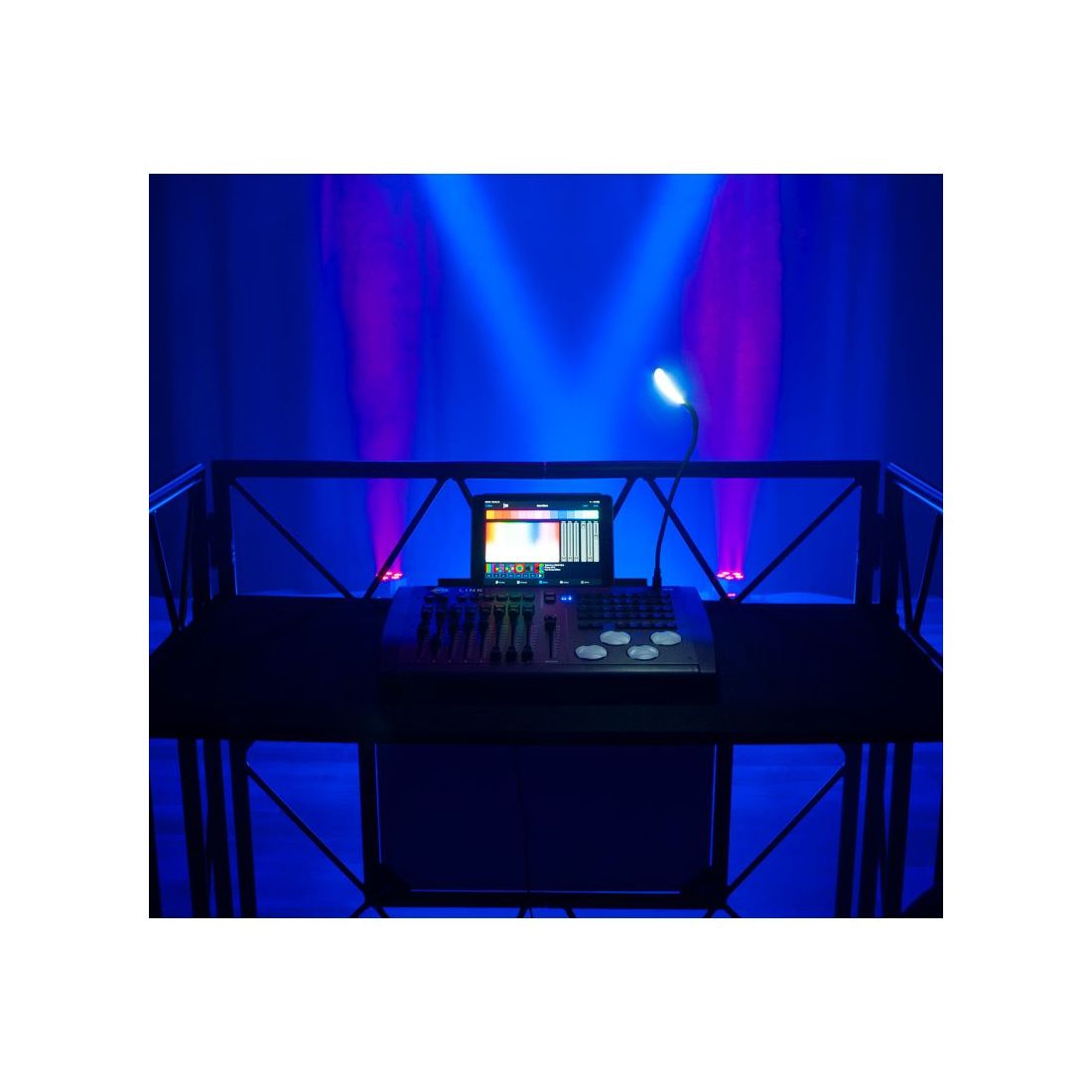 Accu-Stand PRO EVENT TABLE II DJ-Arbeitsplatz
