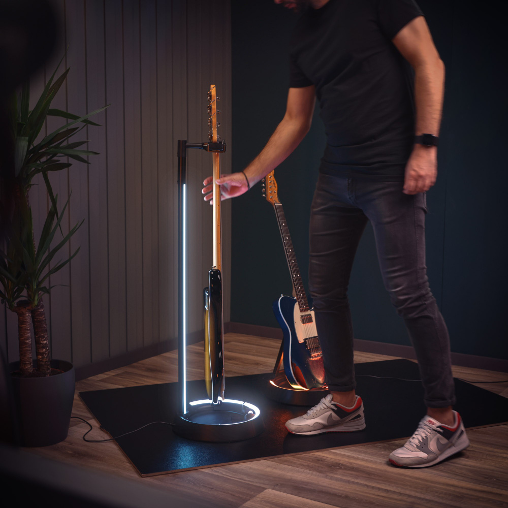 Gravity GSLSA 01 NH B Guitar Glow Stand Gitarrenständer