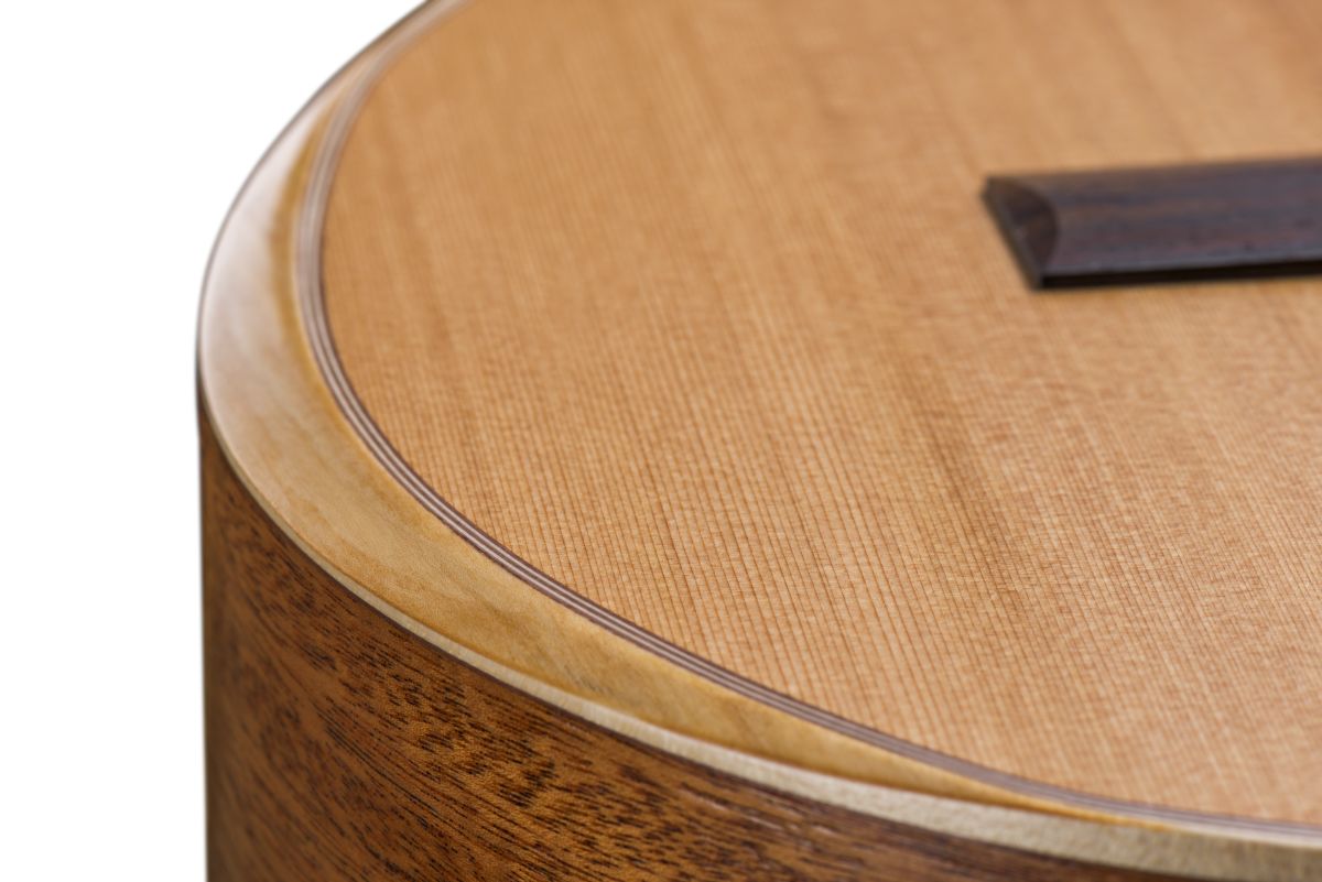 La Mancha Rubi CM Armrest Edition