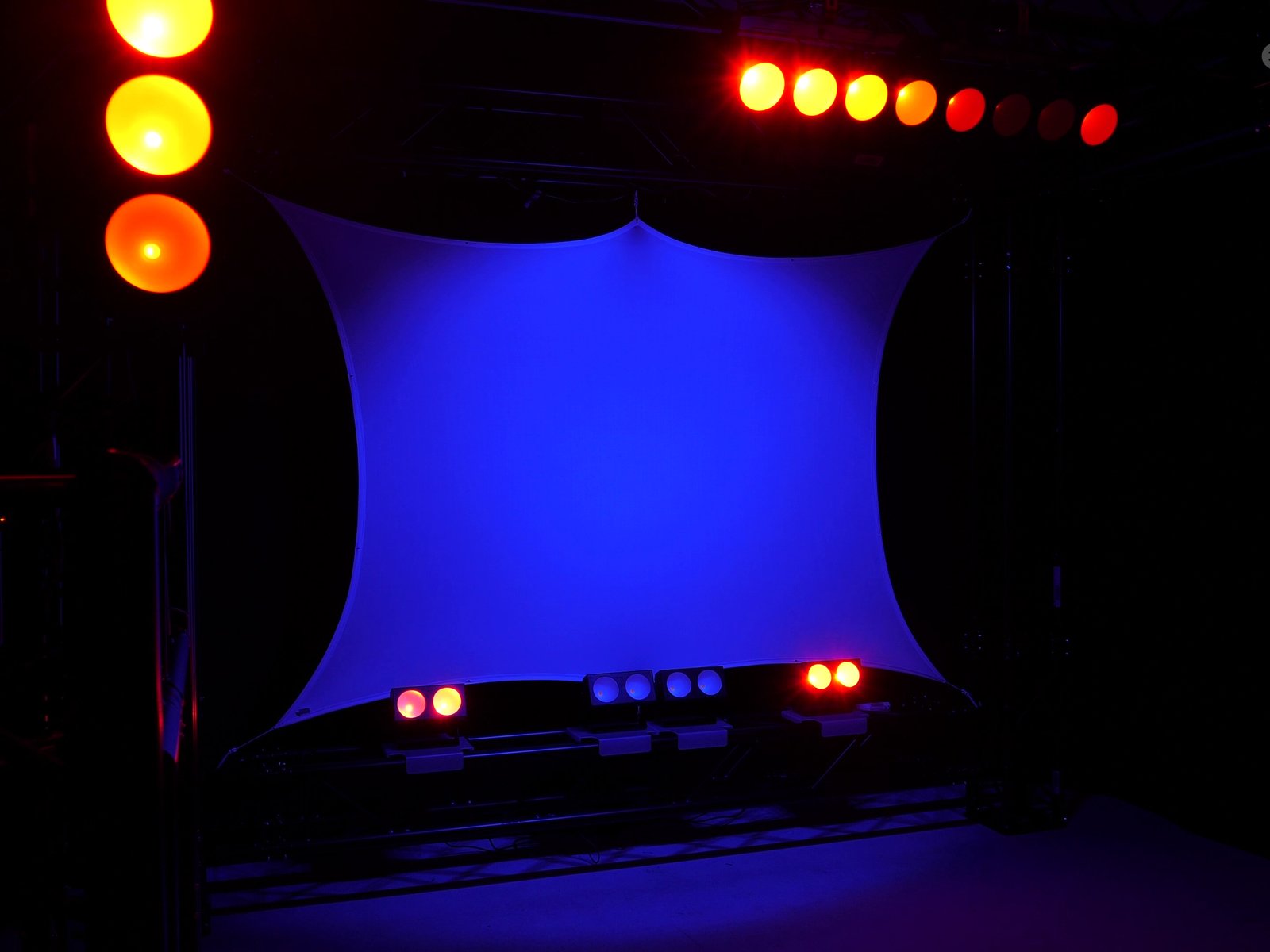 eurolite LED CBB-6 COB RGB Leiste