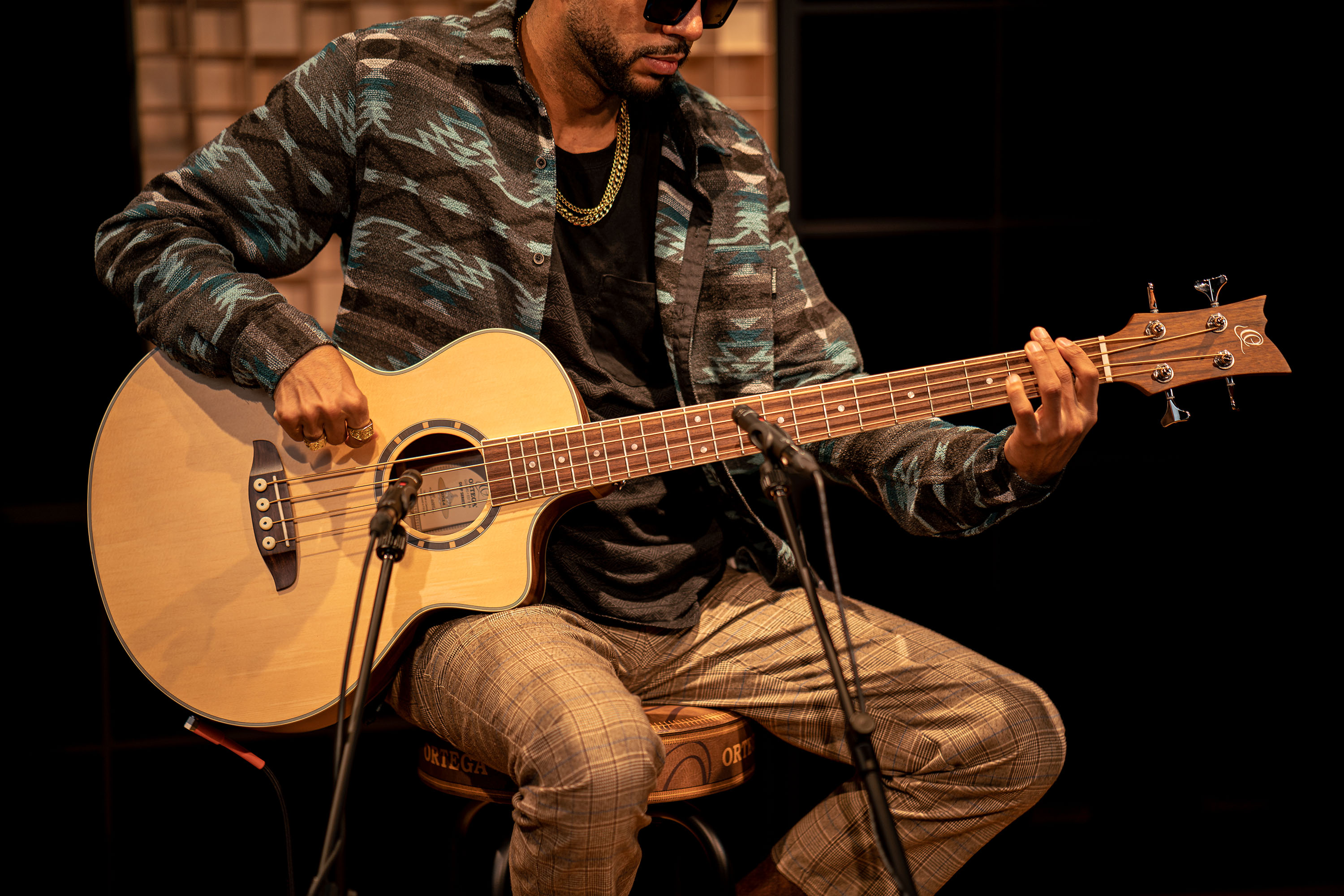 Ortega D7CE-4 Akustikbass