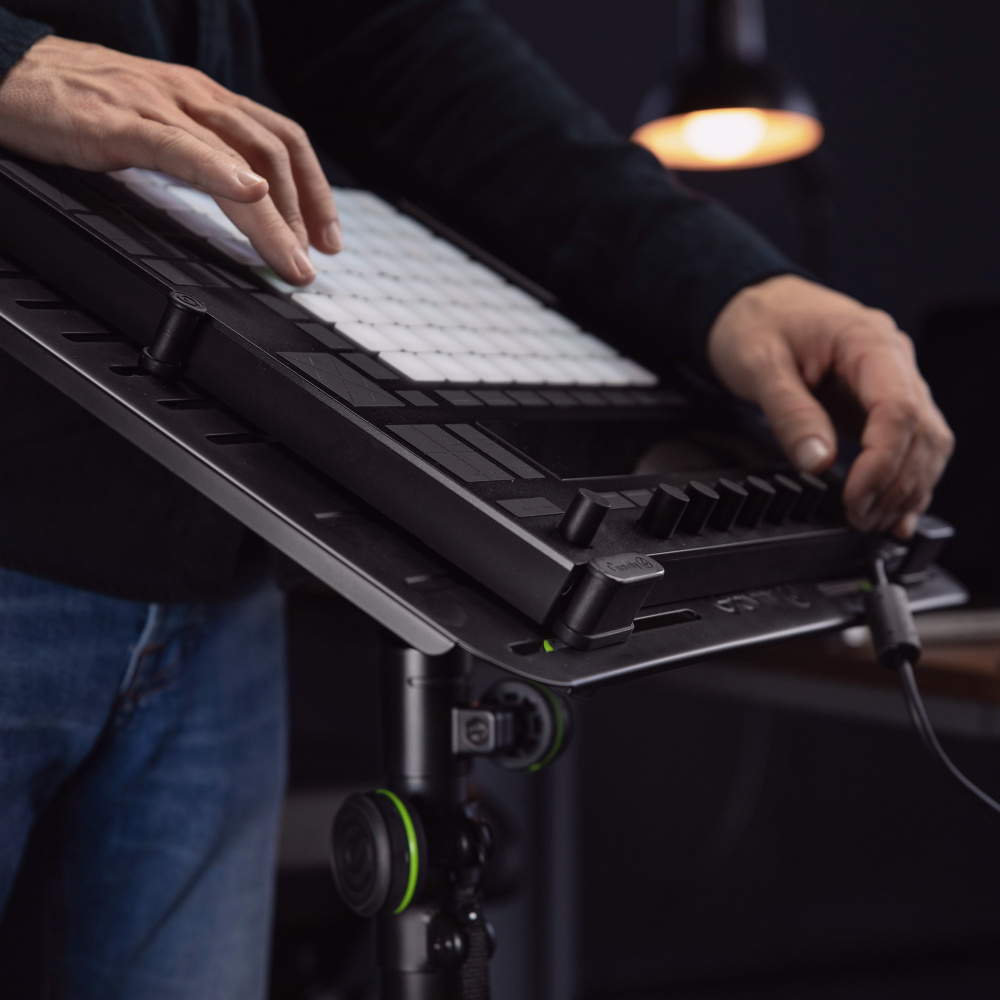 Gravity LTST01 Laptop-Ständer mit Bodenstativ ++Versandretoure++