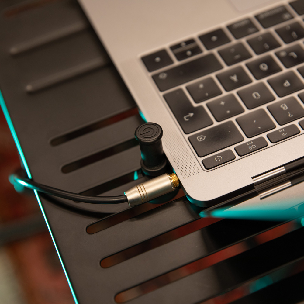Gravity LTST01 Laptop-Ständer mit Bodenstativ ++Versandretoure++