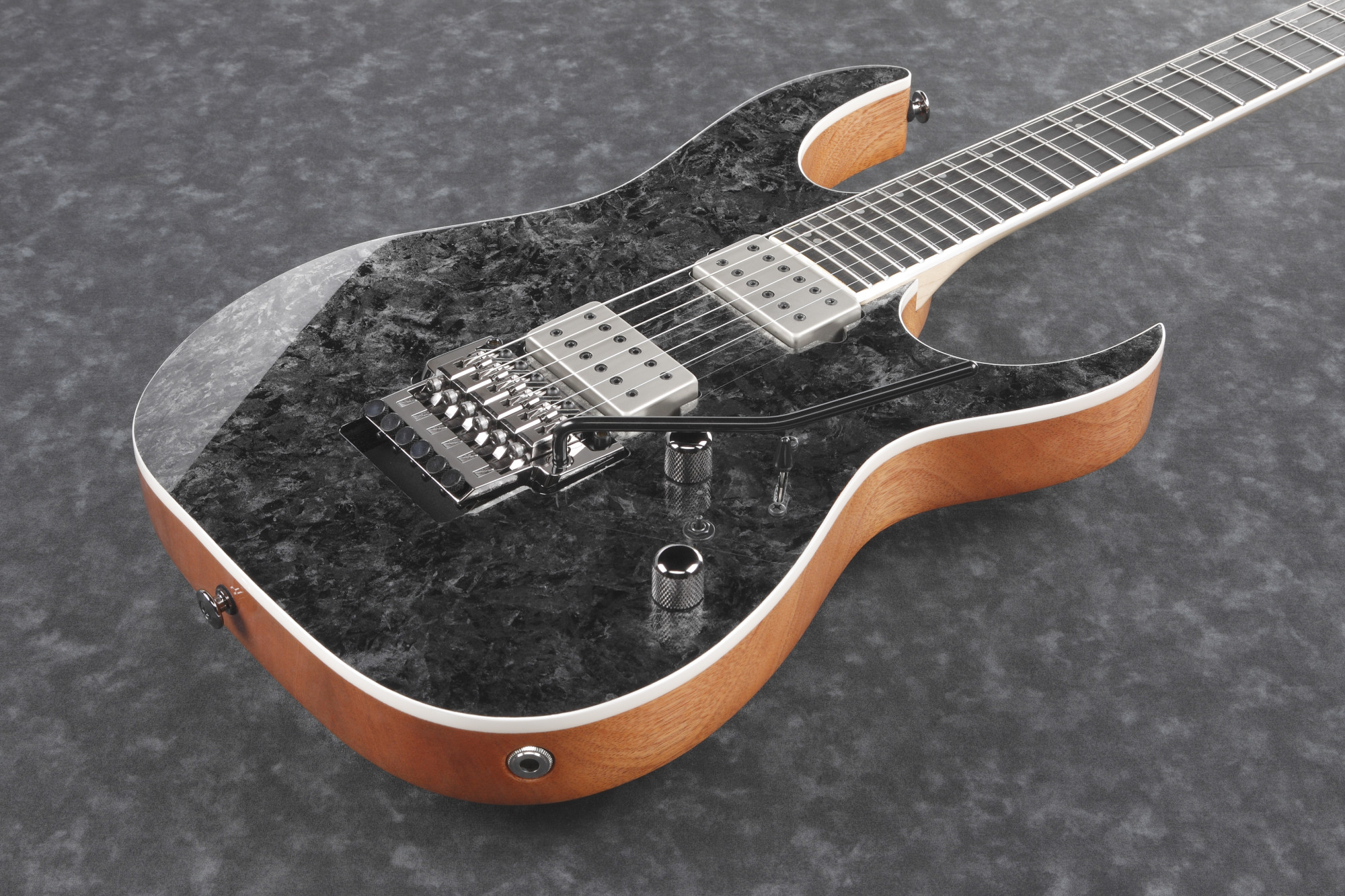Ibanez RG5320R-CSW