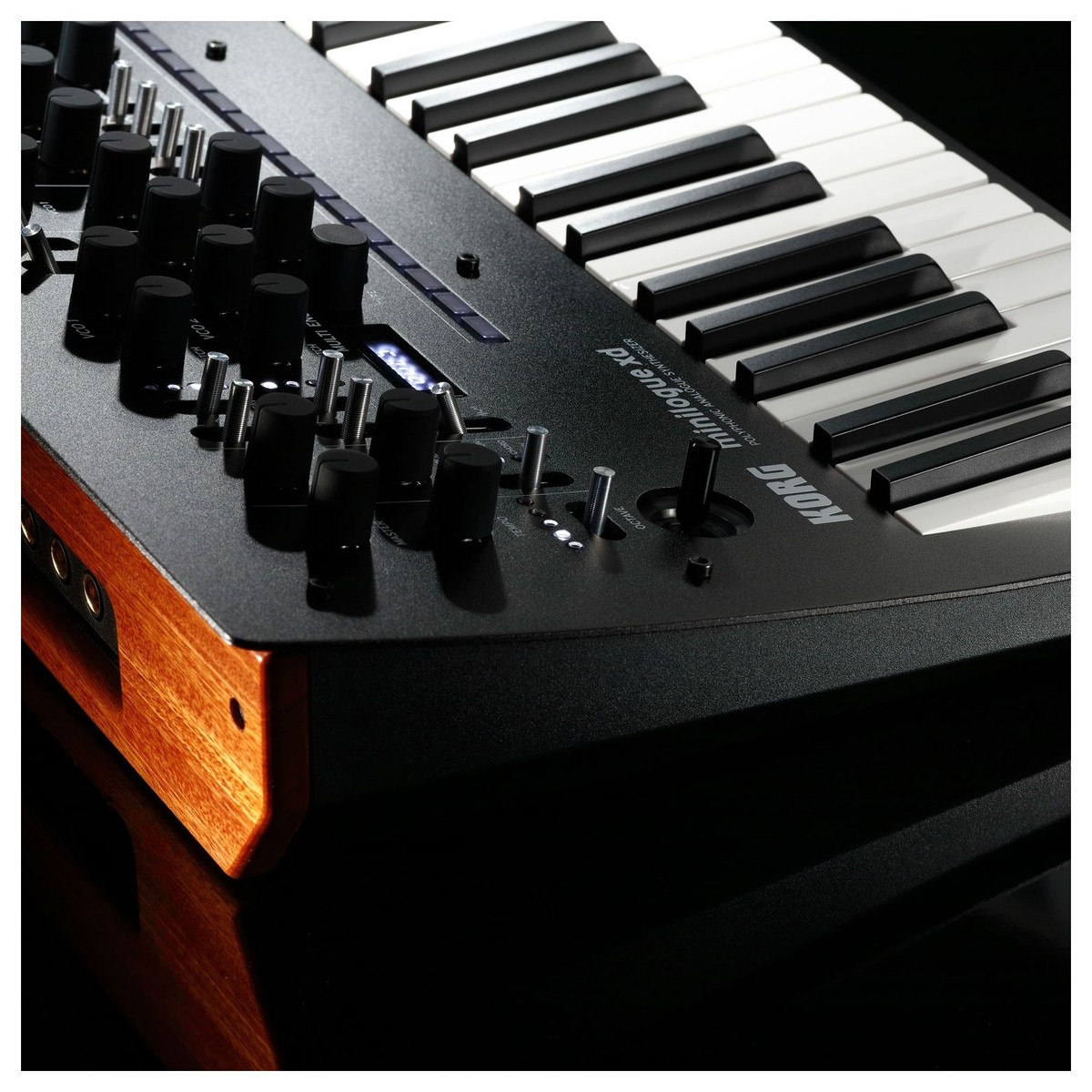 Korg Minilogue XD