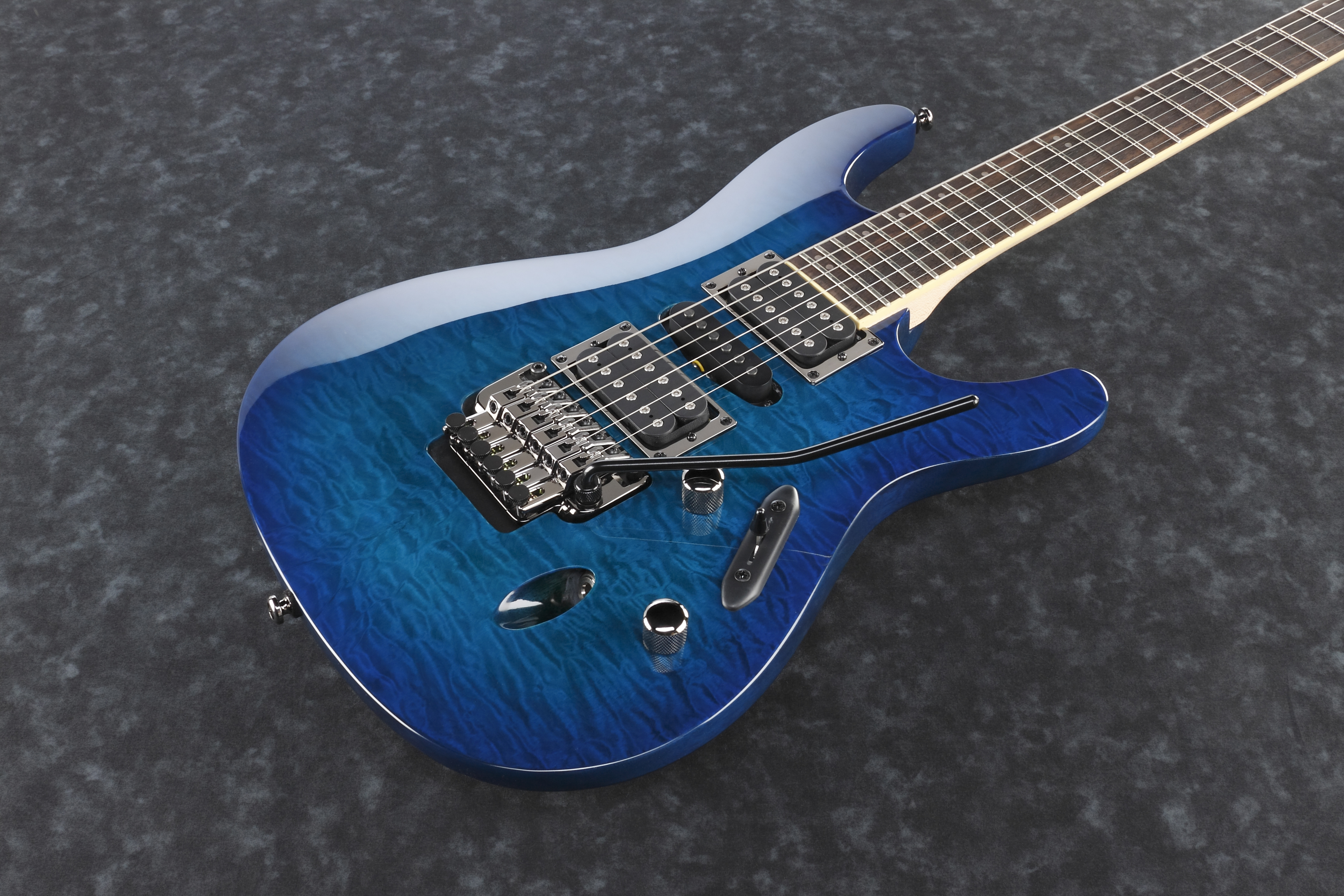 Ibanez S670QM-SPB