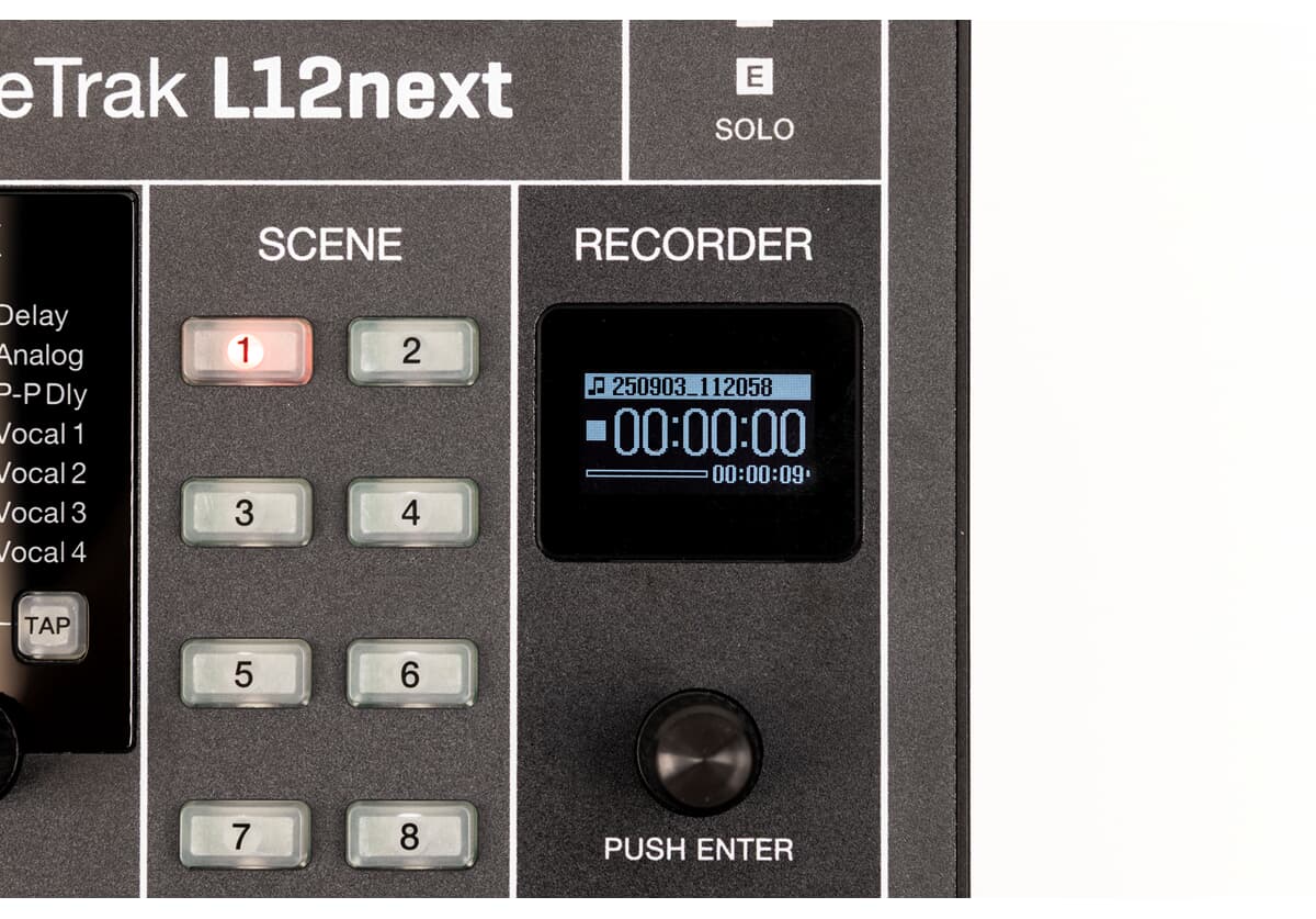 Zoom LiveTrak L12next